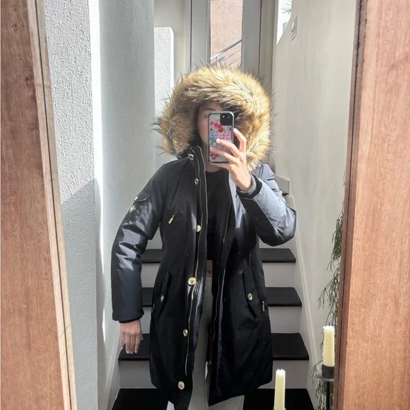 Michael Kors Black Puffer Coat with Fur Trim - Picture 2 of 4